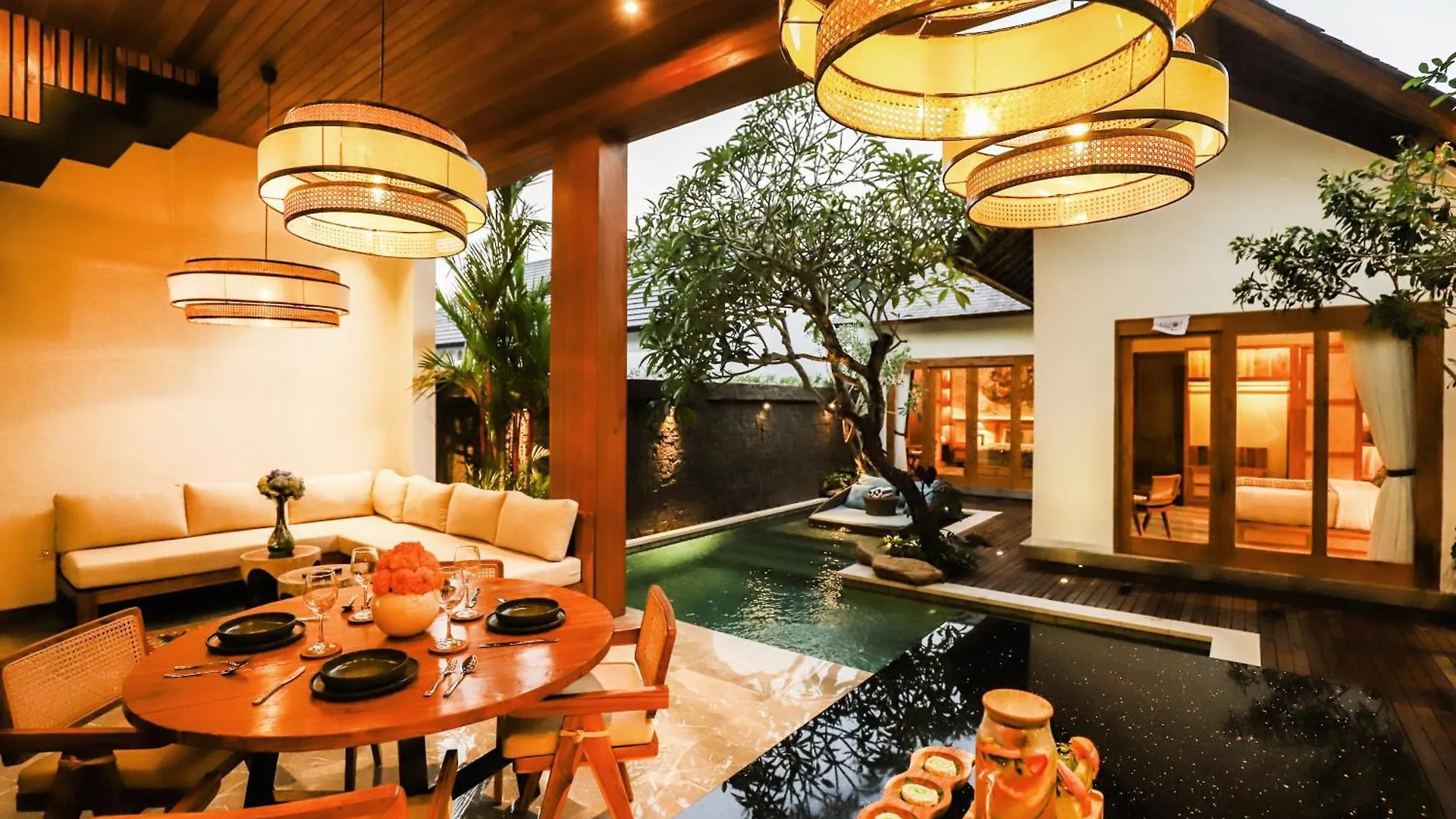 Villa Dubai - 2Bdr, New, Well-Equipped, East Motive Ubud