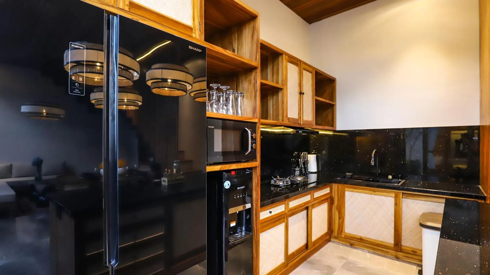 Villa Dubai - 2Bdr, New, Well-Equipped, East Motive Ubud