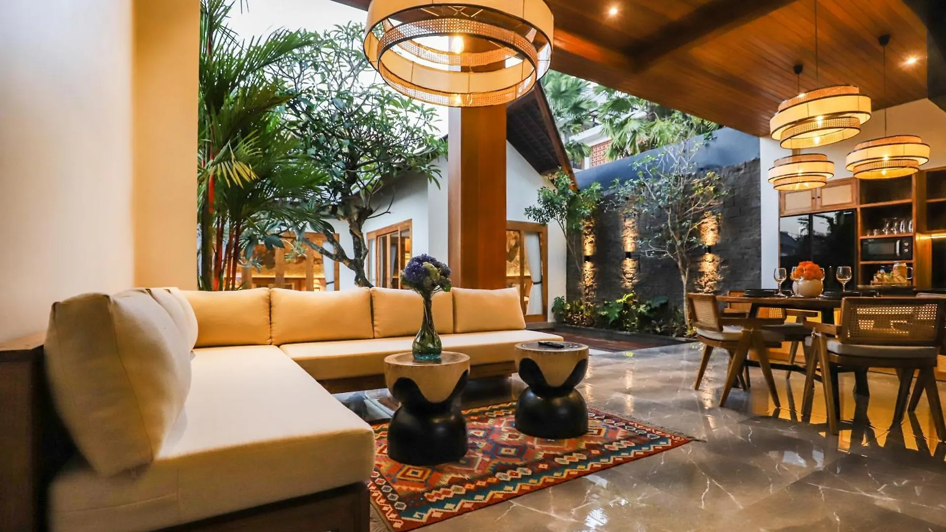 Villa Dubai - 2Bdr, New, Well-Equipped, East Motive Ubud   Ubud (Bali)
