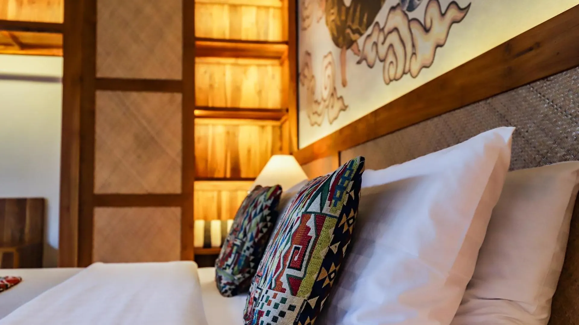 Villa Dubai - 2Bdr, New, Well-Equipped, East Motive Ubud Endonezya