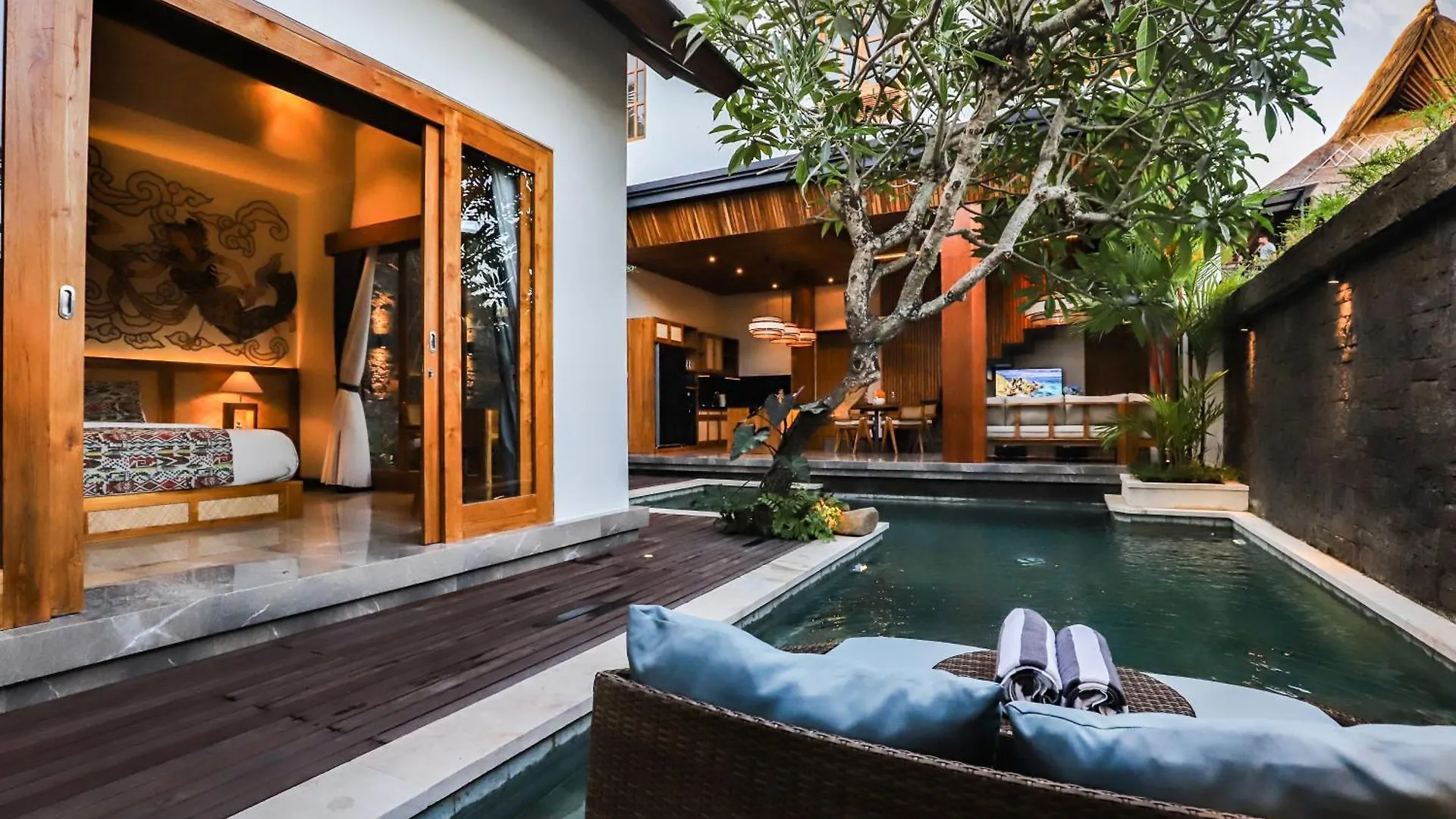 Villa Dubai - 2Bdr, New, Well-Equipped, East Motive Ubud Endonezya